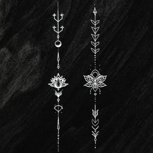 Série de tatouages géométriques floraux